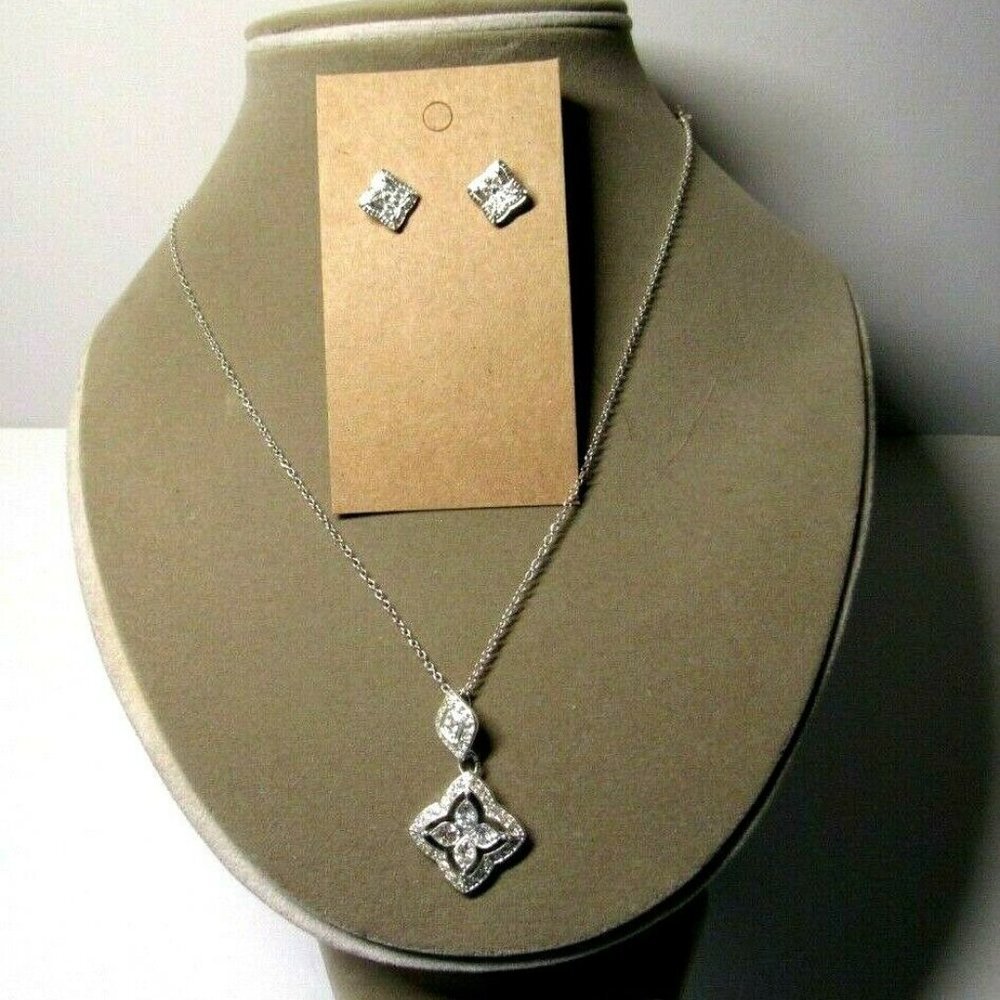 Rhinestone Floral Pendant Earring Set Silver-tone